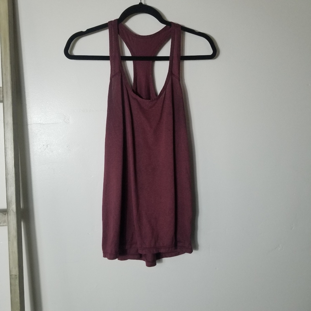 XERSION WOMEN'S BURGUNDY TANK TOP SIZE LARGE
